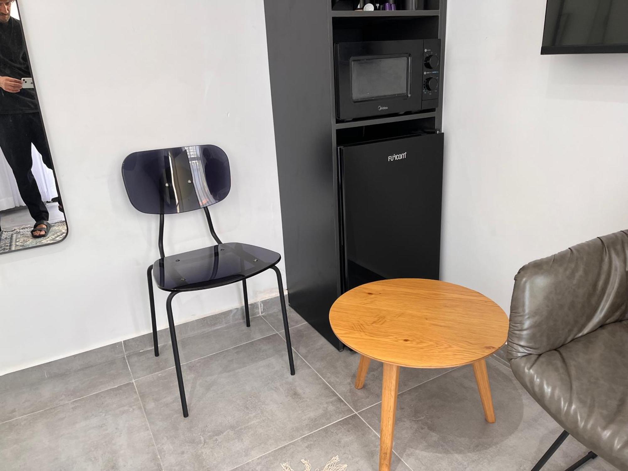 Bed and Breakfast Yona 8 Тель-Авив Номер фото