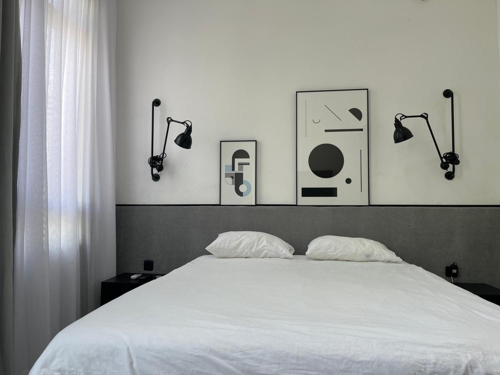 Bed and Breakfast Yona 8 Тель-Авив Номер фото
