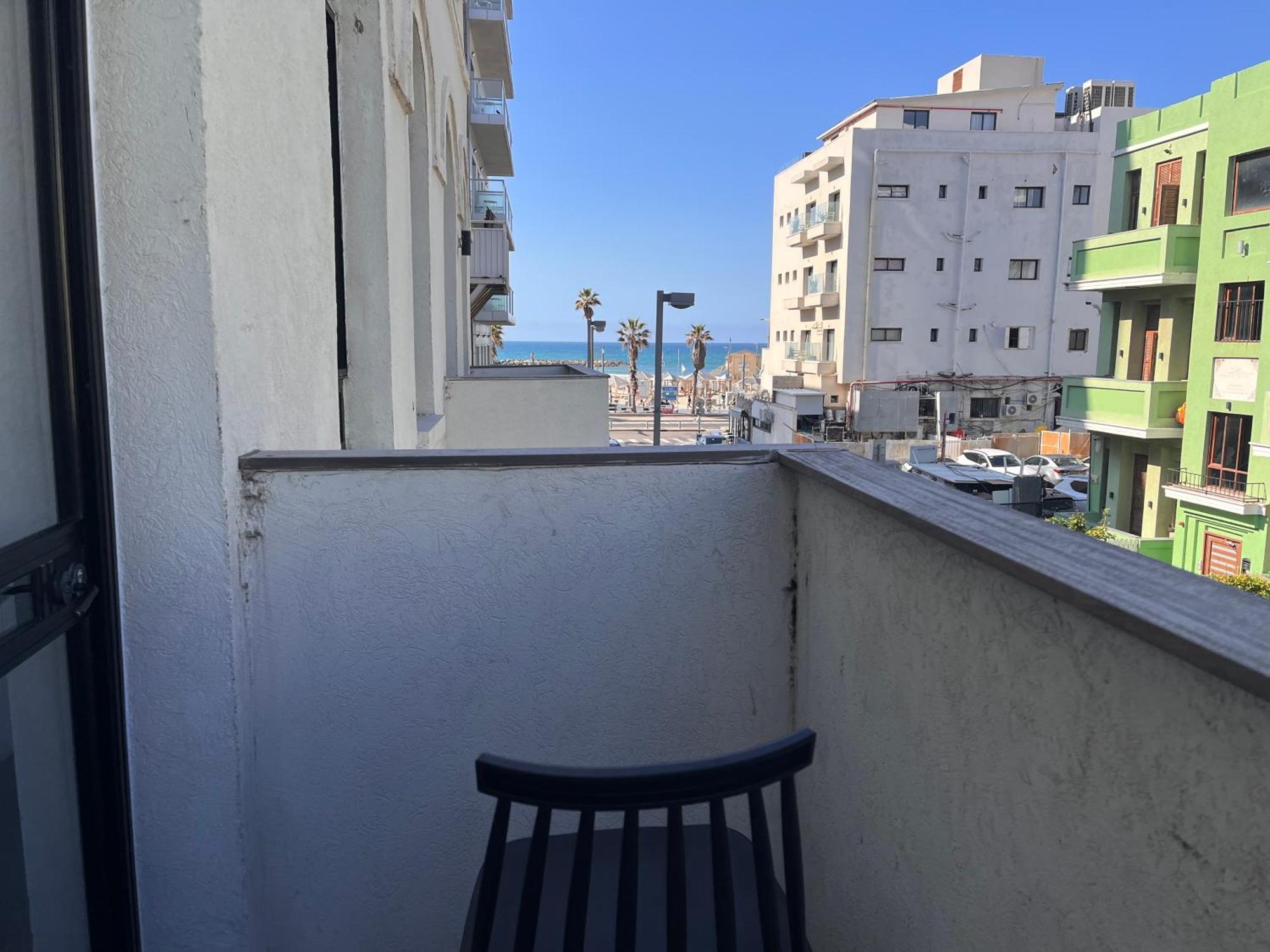 Bed and Breakfast Yona 8 Тель-Авив Номер фото