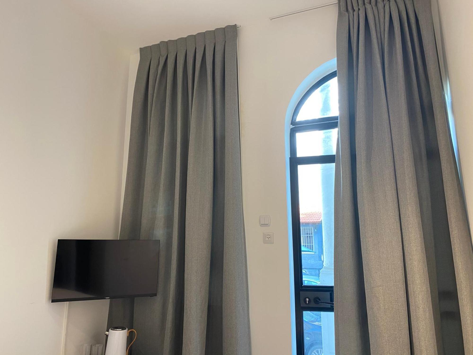 Bed and Breakfast Yona 8 Тель-Авив Номер фото