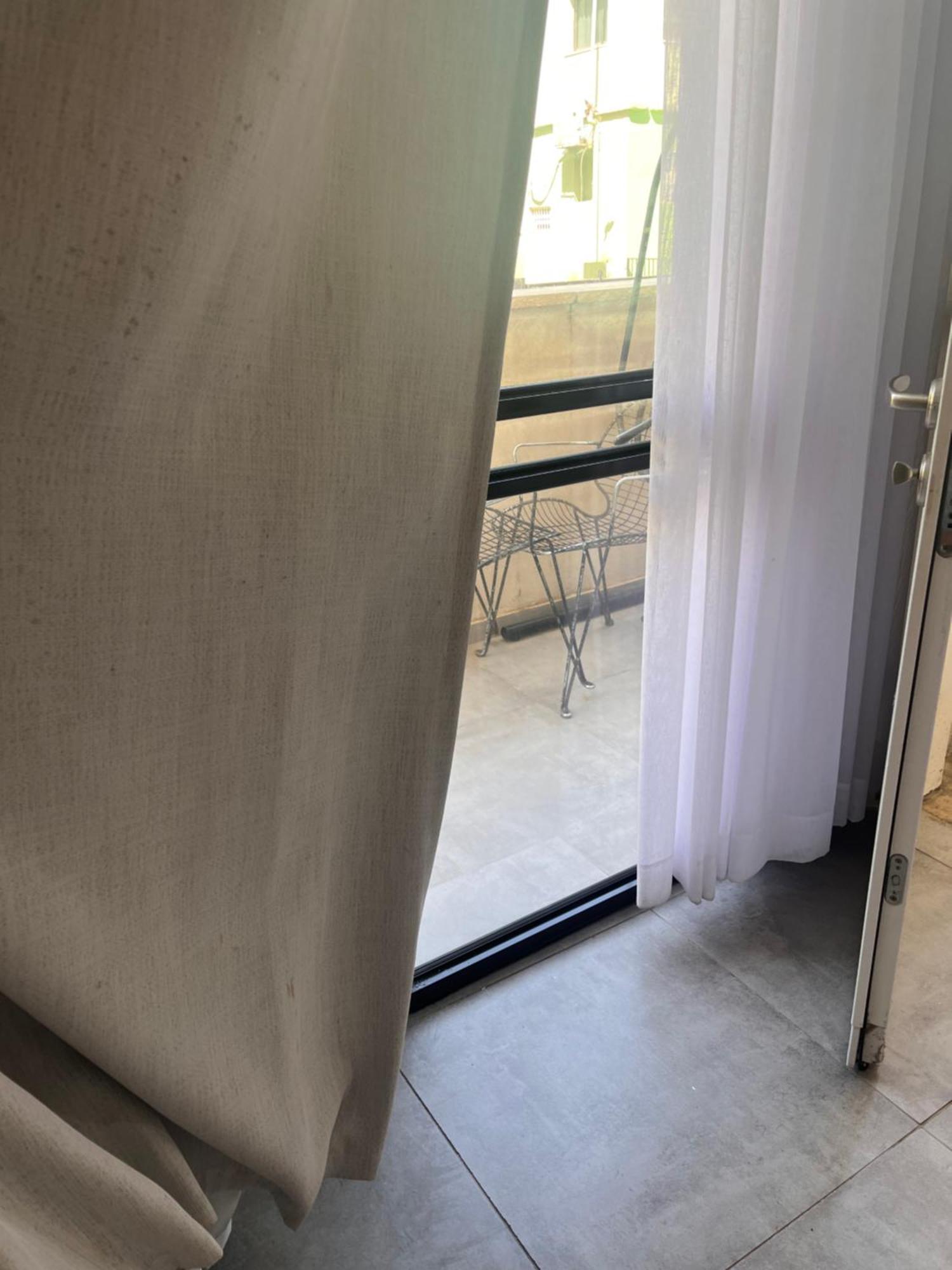 Bed and Breakfast Yona 8 Тель-Авив Номер фото